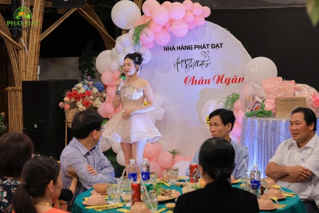 Sinh nhật lung linh tặng backdrop