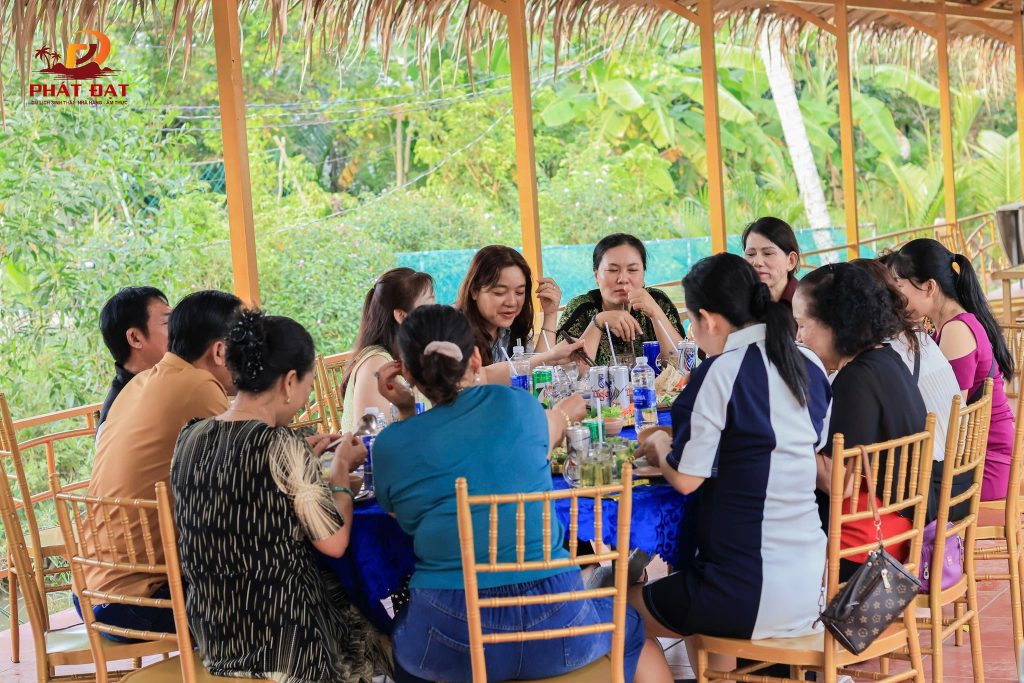 nhà hàng sinh thái bến tre