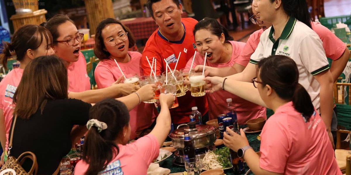 nha-hang-to-chuc-tiec-tat-nien-p.an-hoi3