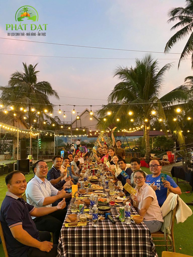 tiệc tất niên ngoài trời bến tre