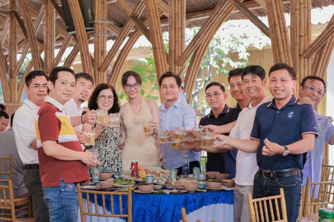 đặt tiệc tân niên bến tre