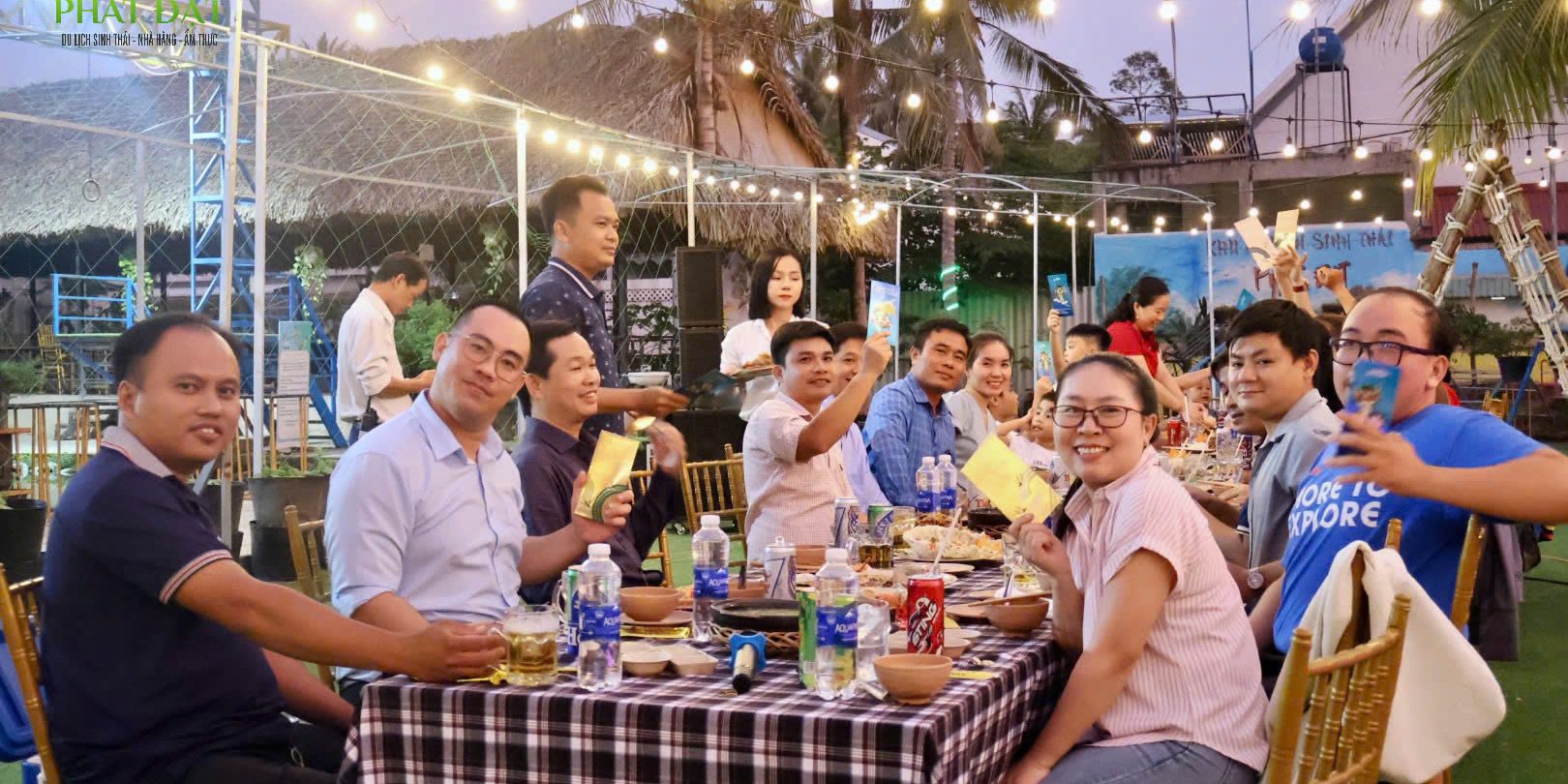 tiec-tan-nien-gia-dinh tiệc tân niên tại bến tre