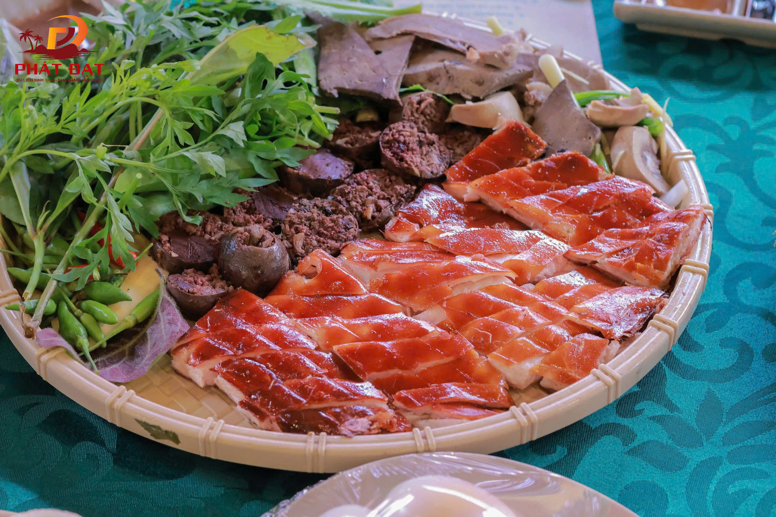 tiệc sinh nhật ấn tượng bến tre