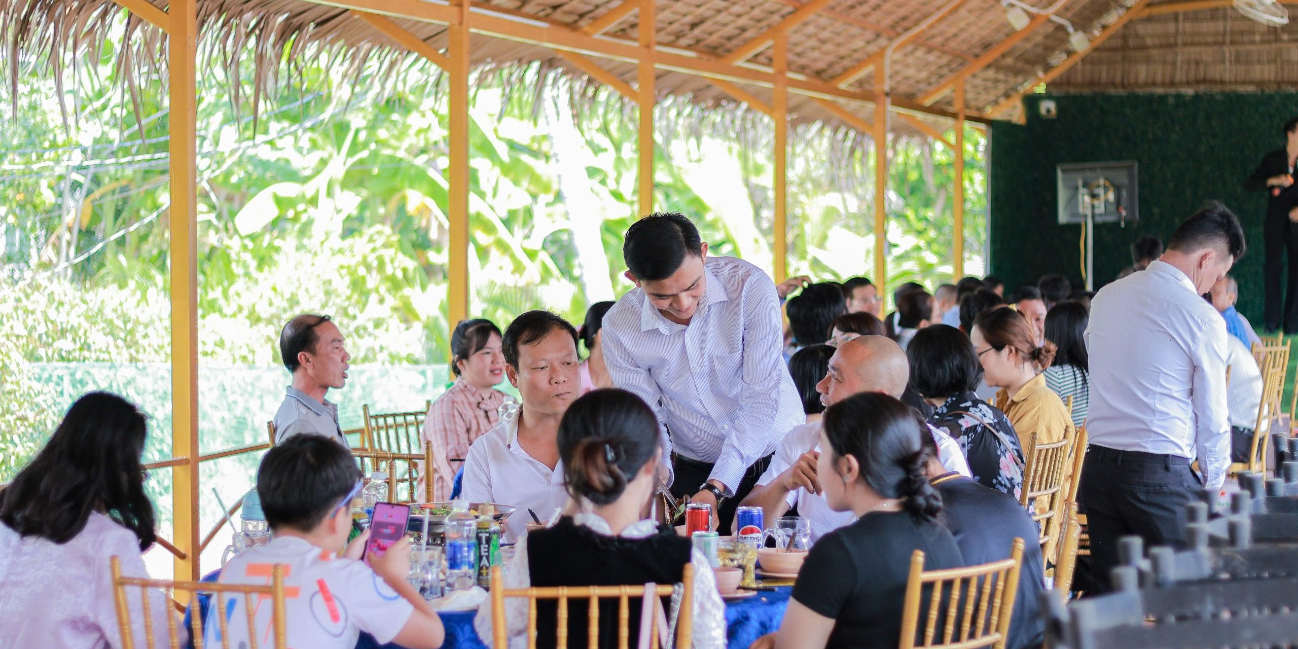 nhà hàng đặt tiệc sinh nhật cuối tuần bến tre