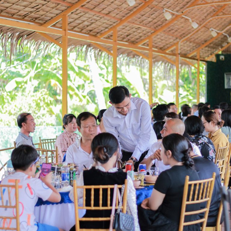 nhà hàng đặt tiệc sinh nhật cuối tuần bến tre