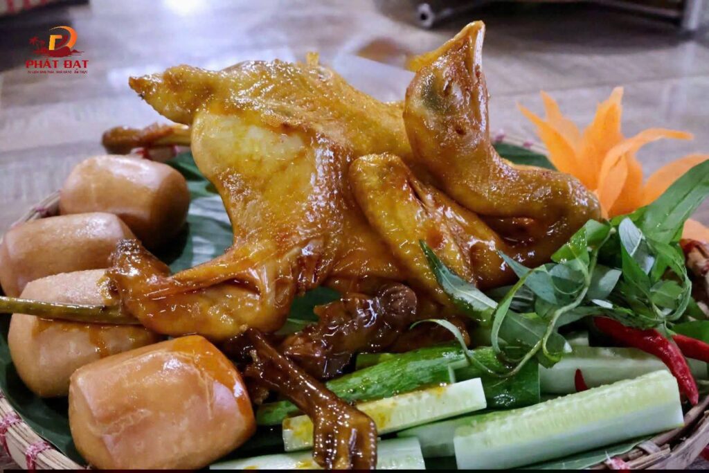đặt tiệc tại nhà có tiết kiệm không
