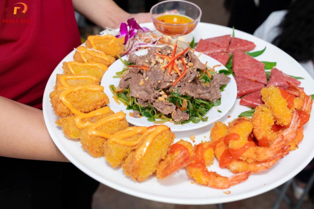 đặt tiệc họp mặt tại nhà bến tre